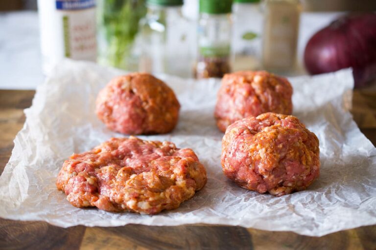 Grilled Chorizo Burgers with Chimichurri Aioli Plan to Eat