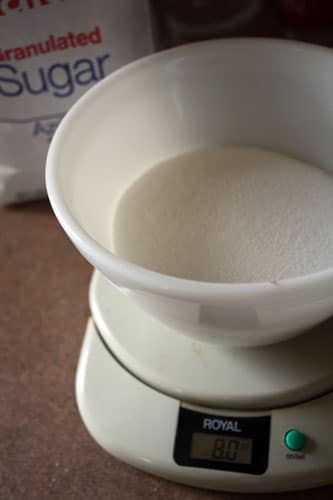 8-g-white-sugar