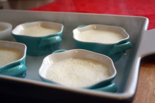 creme-in-water-bath