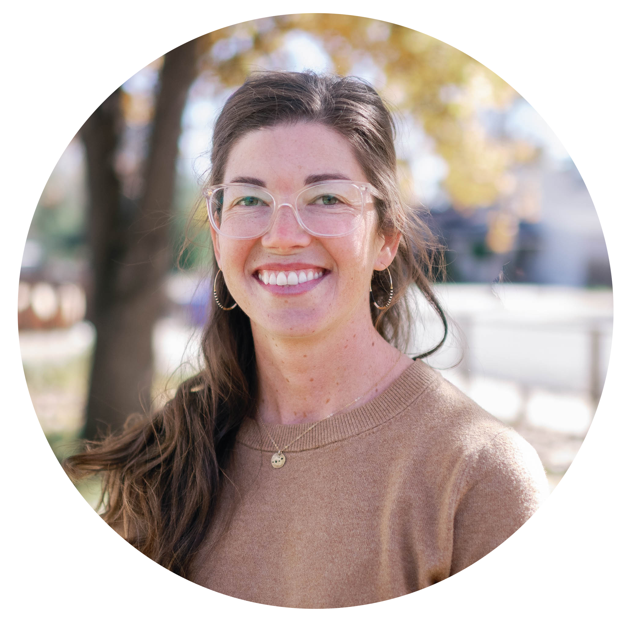 Roni headshot fall 2025